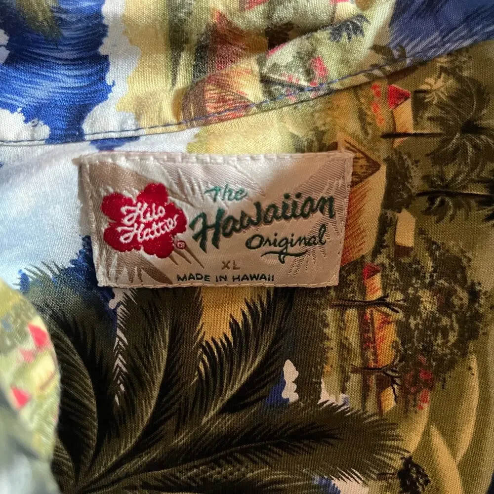 Hilo Hattie Hawaiian Camp Shirt Men XL Blue Surf Board Print Beach Summer Resort